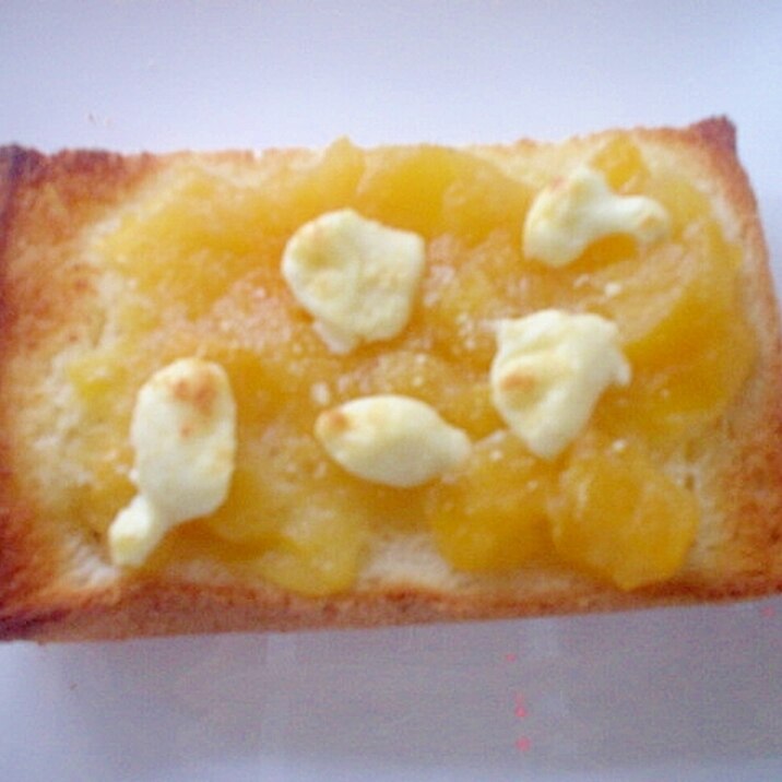 柿ジャム＆クリームチーズ＆粉チーズトースト～☆
